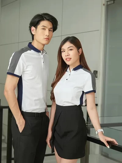 เสื้อยูนิฟอร์มโปโลคลาสสิก พร้อมดีเทลกระดุมปกกรม